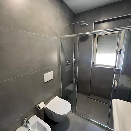 Split Apartment