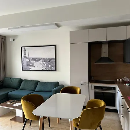 Split Apartment